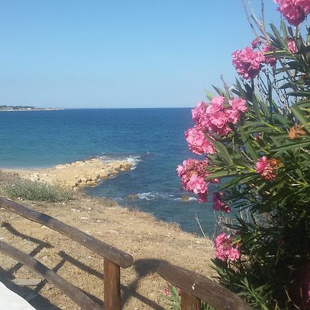Avola Holidays Exterior foto