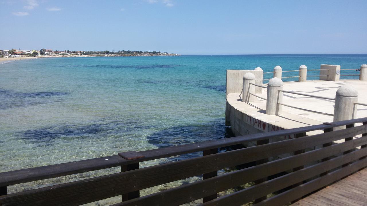 Avola Holidays Exterior foto